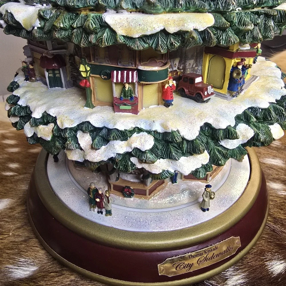 Thomas Kincade City Sidewalks Christmas Tree 2008 Illuminated Music Silver Bells